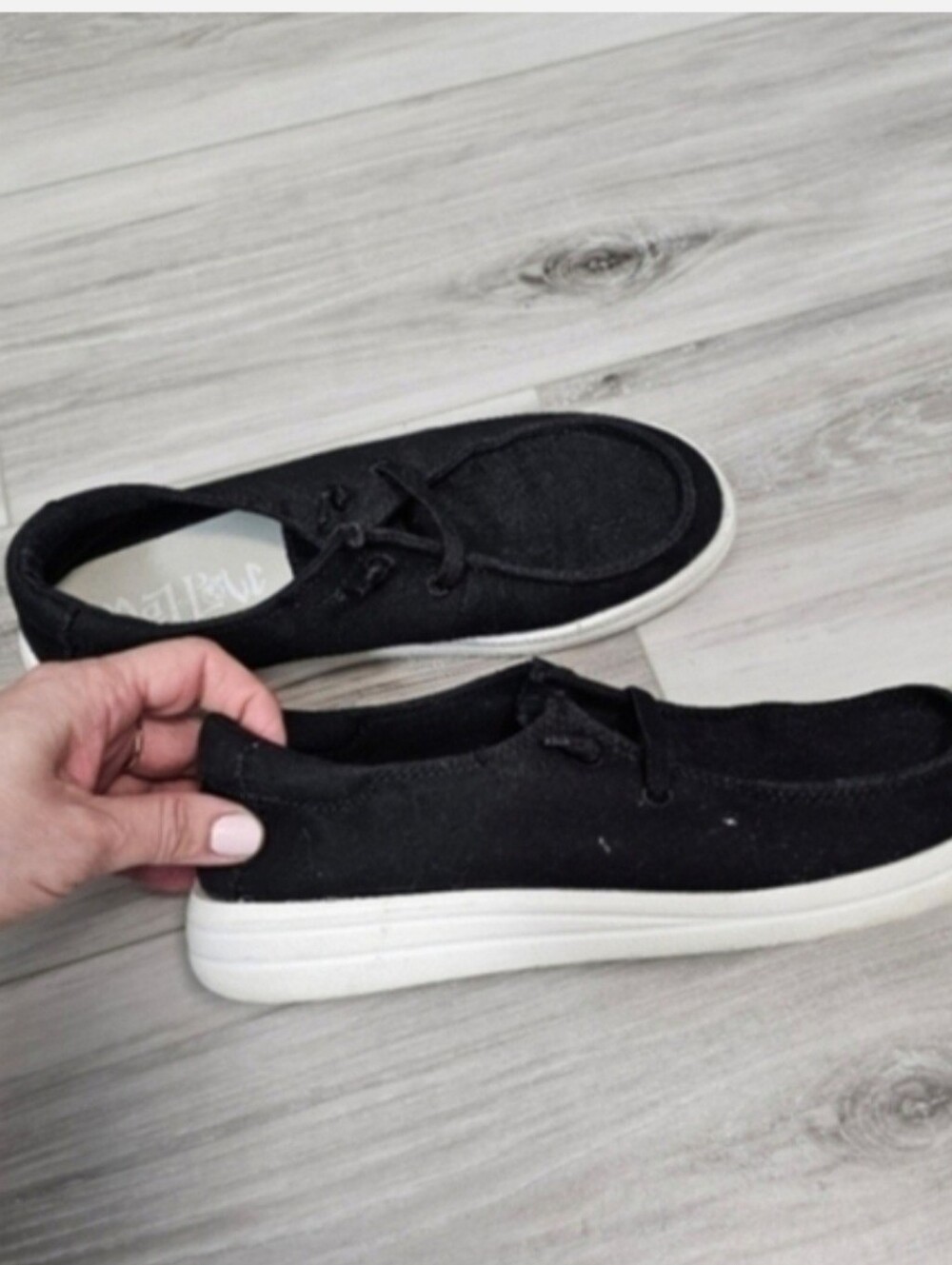 Mad Love Black Canvas Slip-On Sneakers with White Sole Sz 8